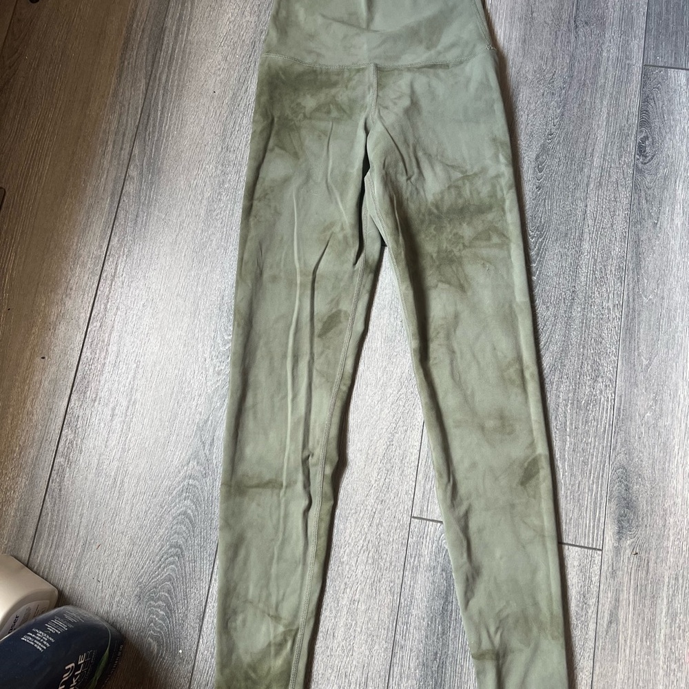Olive Green High-Waisted Leggings glyder good condition